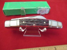 Hen & Rooster Red Bone Congress Model # 324C-BS