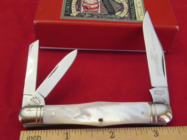Robeson Cutlery Pearl Swell Center Whittler Pattern # 48 Robeson Cutlery Pearl Swell Center Whittler Pattern # 48