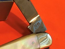Vint HAND MADE Bulldog Brand 3 Blade Whittler w Brillitant Flashy Gold Lip Mother of Pearl Handles