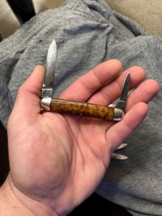 Challenge Cutl. Co Bridgeport Conn. Equal End Long Pull Pen Knife