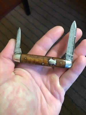 Challenge Cutl. Co Bridgeport Conn. Equal End Long Pull Pen Knife