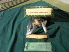 Schrade Walden Cigar Box Classic 3 blade stockman  Pocketknife made in the USA!!!