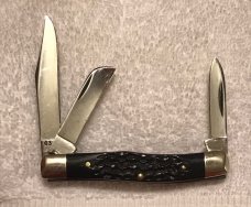 Case 6332 1979 Greenbone stockman and 1979 6232 jack knife 