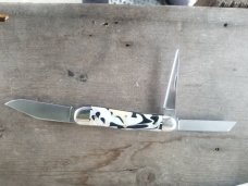 Tidioute Cutlery #29 Stockyard Whittler 3-Blade Grits with Butter and Molasses A