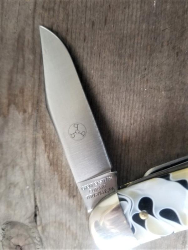 Tidioute Cutlery #29 Stockyard Whittler 3-Blade Grits with Butter and Molasses A