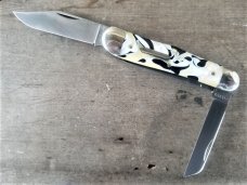 Tidioute Cutlery #29 Stockyard Whittler 3-Blade Grits with Butter and Molasses A