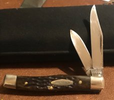 Case 6332 1979 Greenbone stockman and 1979 6232 jack knife 