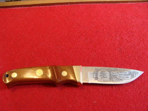 Schrade + USA LTD Hunting Heritage Collection Fixed Blade Schrade + USA LTD Hunting Heritage Collection Fixed Blade