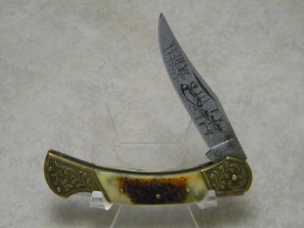 United Cutlery Custom Made UC410 Bone Etched Duck Scenery Lockback Knife United Cutlery Custom Made UC410 Bone Etched Duck Scenery Lockback Knife