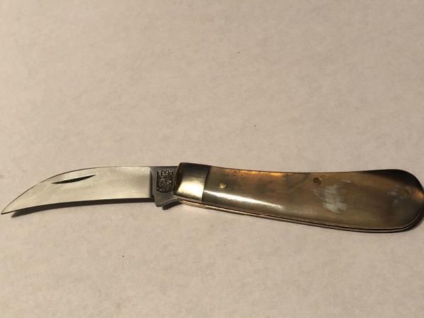 A Wright &Sons pruning knife horn