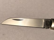 A Wright &Sons Eureka blade knife horn