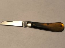 A Wright &Sons pruning knife horn