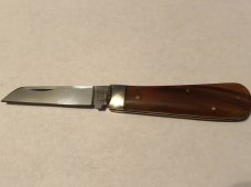 A Wright &Sons pruning knife horn