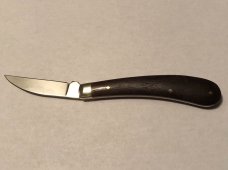 A Wright &Sons pruning knife