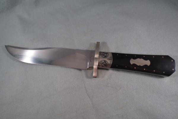 Beautiful Custom Made Coffin Hilt Bowie Knife From Braschler & Martin,Engraving,Ebony?,7-1/4" Blade