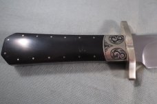 Beautiful Custom Made Coffin Hilt Bowie Knife From Braschler & Martin,Engraving,Ebony?,7-1/4" Blade