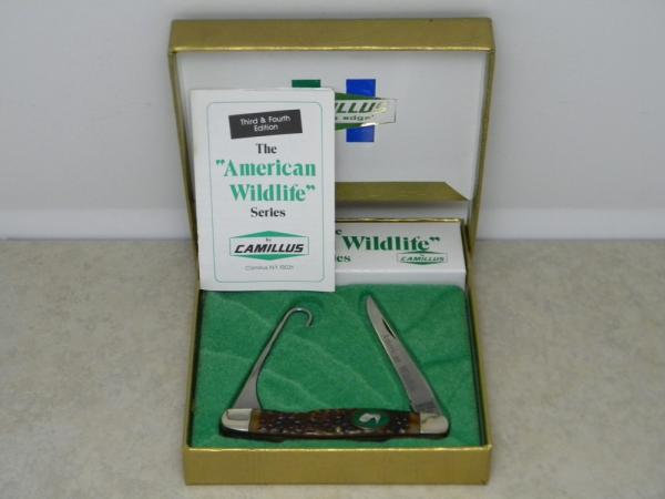 Camillus USA Delrin American Wildlife Series #17 Guthook Muskrat Knife - Mallard Duck c.1978 Camillus USA Delrin American Wildlife Series #17 Guthook Muskrat Knife - Mallard Duck c.1978
