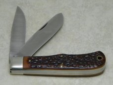 Camillus USA Delrin American Wildlife Series #10 Jumbo Trapper Knife - Charging Bear c.1976