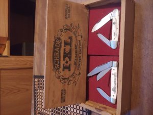 Schrade IXL Scrimshaw Set (limited edition)