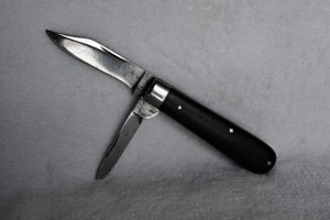 Wyeth Warranted #8 Ebony wood Jack Knife
