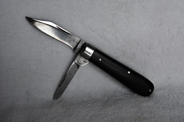 Wyeth Warranted #8 Ebony wood Jack Knife
