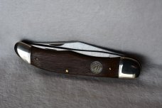 Chicago Folding Hunter P-19 USA Believed to be made by Schrade in the 1980s walnut handles 