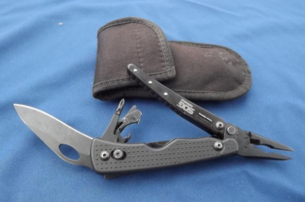 SOG Knives Rare Discontinued PowerDuo Multi Tool & Folding Knife with a case SOG Knives Rare Discontinued PowerDuo Multi Tool & Folding Knife with a case