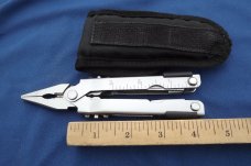 Gerber Multi Tool Pliers Knife needle nose With Case. 