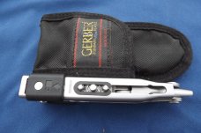 Gerber Multi Tool Pliers Knife needle nose With Case. 