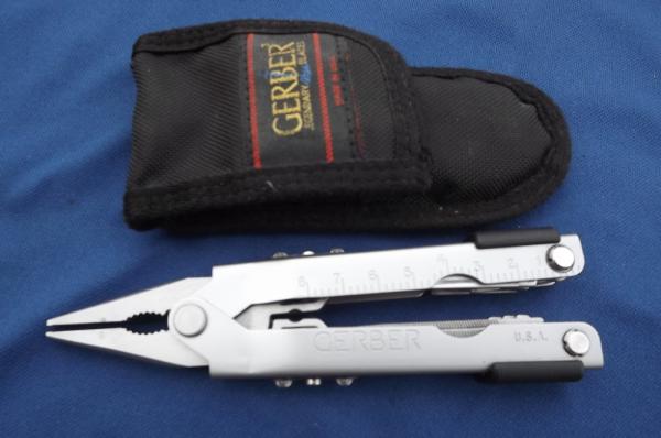 Gerber Multi Tool Pliers Knife needle nose With Case. Gerber Multi Tool Pliers Knife needle nose With Case.