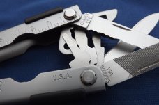 Gerber Multi Tool Pliers Knife needle nose With Case. 