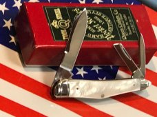 Queen Cutlery Hump Back / Balloon Whittler w/ Beautiful Mother of Pearl Handles -NOS in Orig Box