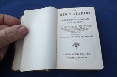  RARE US Army, USMC, Marine, NAVY,   WWII HEART SHIELD POCKET BIBLE Antique GI Book