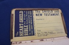  RARE US Army, USMC, Marine, NAVY,   WWII HEART SHIELD POCKET BIBLE Antique GI Book
