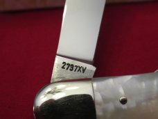 Kissing Crane Pearl Swell Center Whittler 