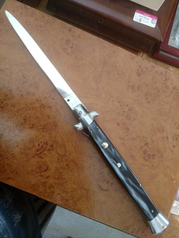 VINTAGE INOX 7" HORN SCALES WITH NICKEL SILVER BOLSTERS 6" BLADE 13" OPENED AUTO KNIFE