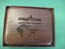 Schrade Federal Duck Stamp Commemorative Trapper with Gut Hook 