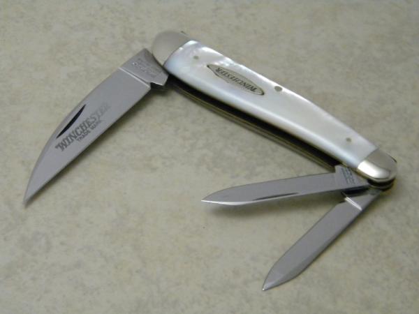 Winchester Trademark USA 1996 Pearl 38097 P Wharncliffe Whittler Knife
