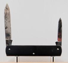 Henckels 2-Blade 3 1/8" Long Pen Knife In Very Good Condition With Metal Covers (972)