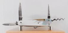 Blackwell 6-Blade 2 5/16" Long Multitool Knife In Excellent Condition w/Mother of Pearl Covers (993)