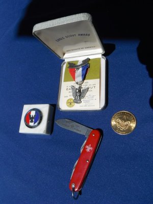 Imperial USA Official Boy Scouts of America BSA Red Multi-Tool Pocket Knife Eagle Scout Medal Extras