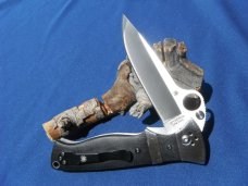 Spyderco Vallotton Sub-Hilt CPM-S30V Folding Knife C149GP