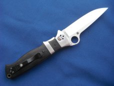 Spyderco Vallotton Sub-Hilt CPM-S30V Folding Knife C149GP