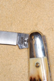 Case equal end pen knife