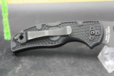 Lightly used Spyderco  Native 5 Lightweight Full Serration Black Blade 