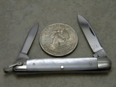 Queen Made in USA Pearl Pen Knife