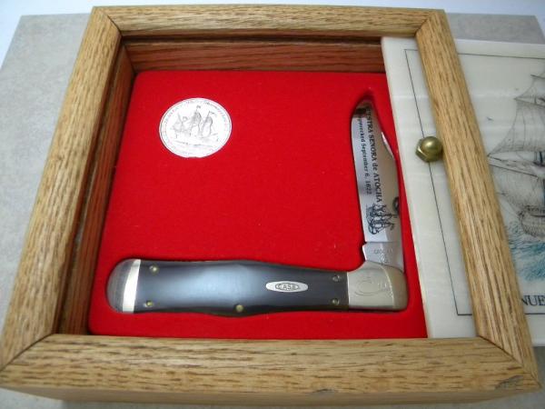 Case XX SS USA BCH1050 Buffalo Horn Folding Hunter Coke Bottle Knife and 1 oz Silver Coin in Box Case XX SS USA BCH1050 Buffalo Horn Folding Hunter Coke Bottle Knife and 1 oz Silver Coin in Box