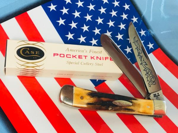Case xx 1977 Blue Scroll Trapper (MDL# 5254) Knife with Nice Deep Stag Handles -NOS and M/NM Case xx 1977 Blue Scroll Trapper (MDL# 5254) Knife with Nice Deep Stag Handles -NOS and M/NM