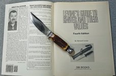 LEVINE’S GUIDE TO KNIVES AND THEIR VALUES 4th Edition