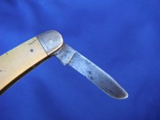 CAMILLUS KNIFE MADE IN USA 66 LONG PULL 3 BLADE STOCKMAN VINTAGE FOLDING POCKET KNIFE